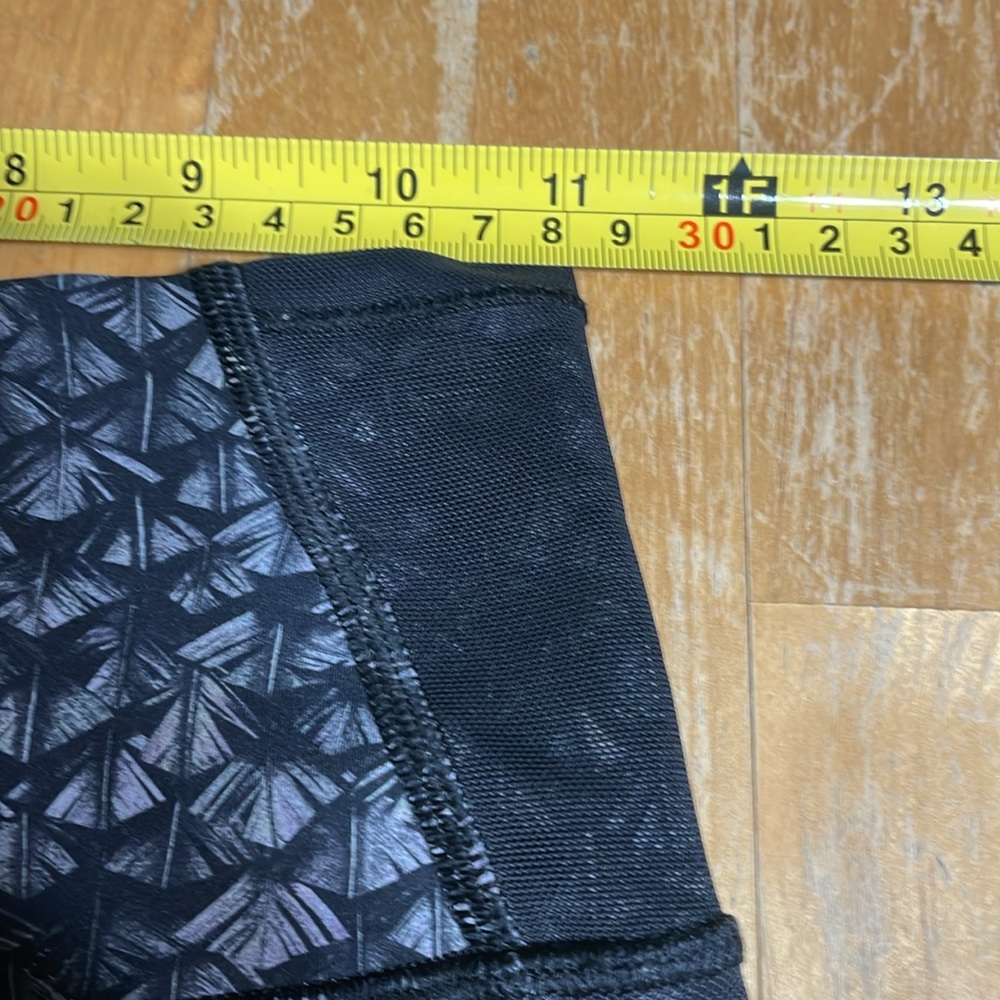 Lululemon leggings - Picture 6 of 8